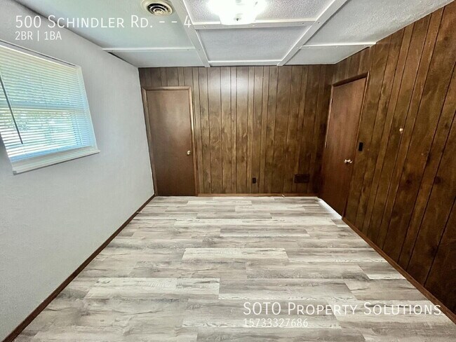 Building Photo - 500 Schindler Rd