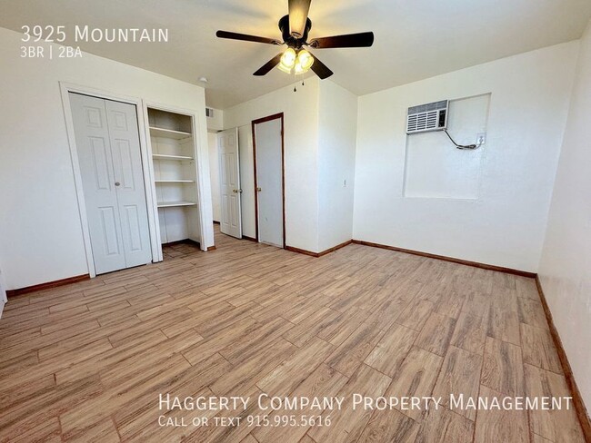 Building Photo - Central El Paso 3 bed with bonus office an...