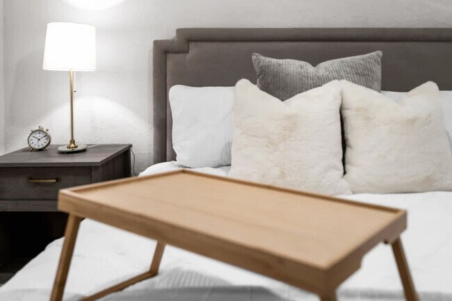 Building Photo - 6450 Perry St