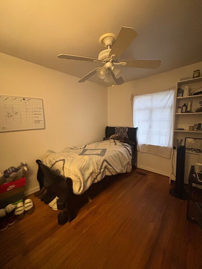 Building Photo - 2200 Loop Rd