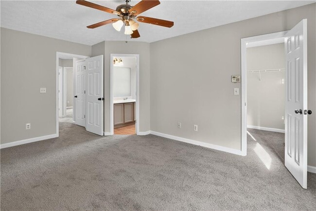 Building Photo - 5822 Cedar Croft Ln