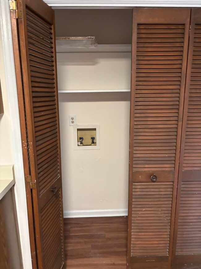 Building Photo - One Month Free **Limited Time**Prime Location