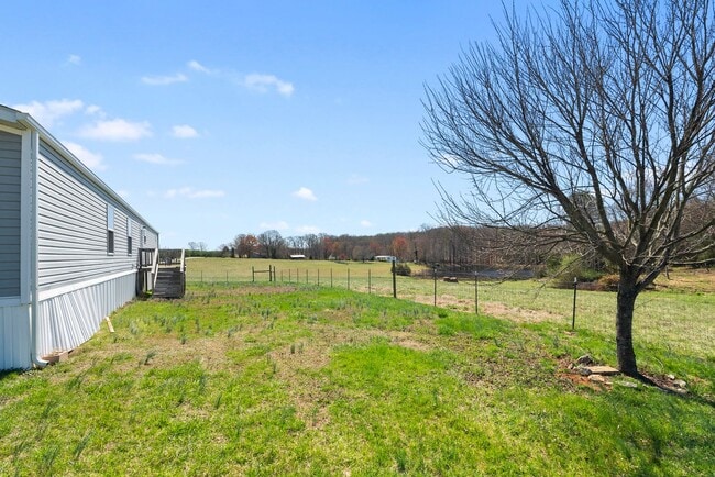 Building Photo - 3-Bedroom Home Close To Hampden-Sydney!