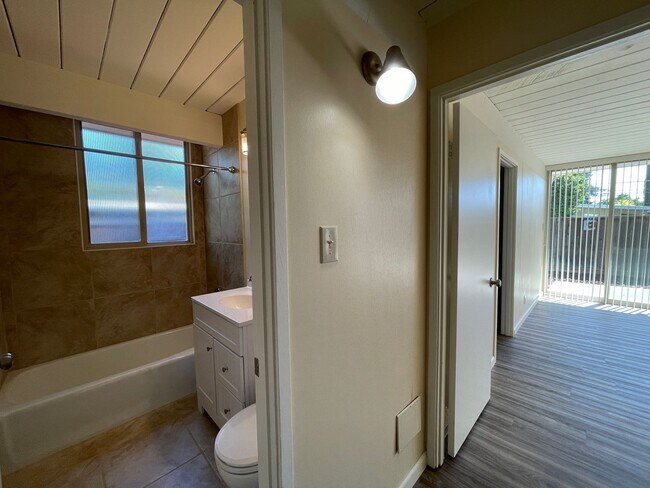 Building Photo - Gorgeous Upgraded Home Available Now!