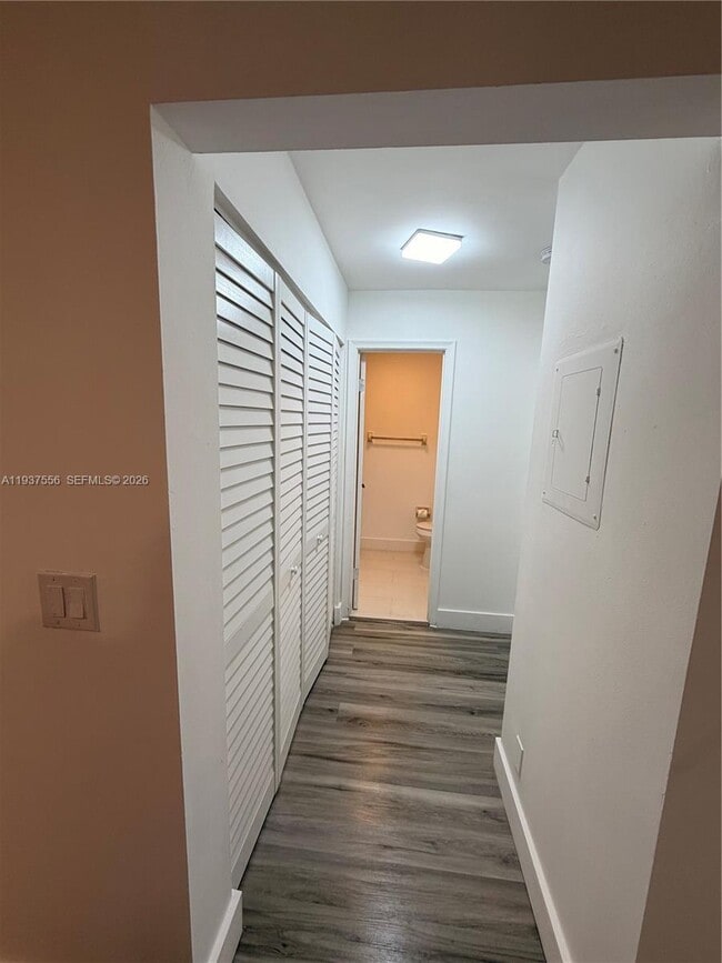 Building Photo - 9517 NW 2nd Pl