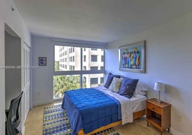 Building Photo - 2951 S Bayshore Dr