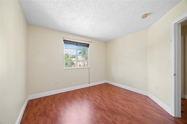 Building Photo - 1851 SW 101st Way