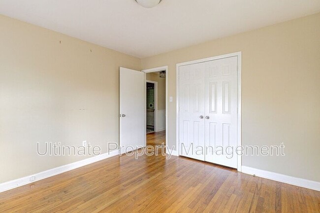Building Photo - 5309 Ridgewood Heights Dr