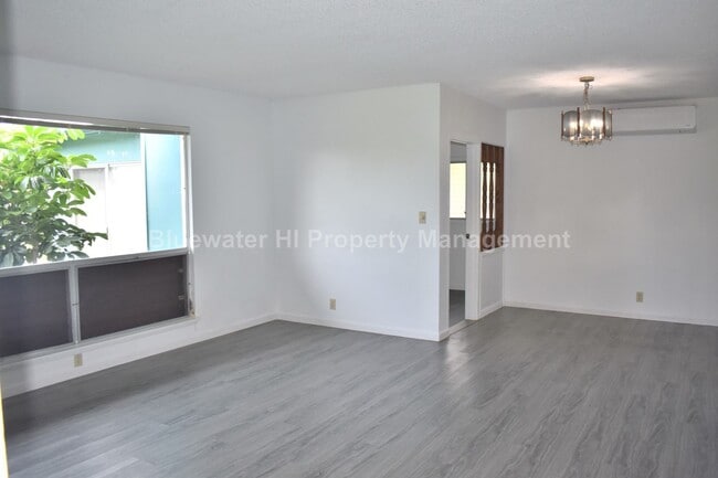 Building Photo - Enchanted Lake, Kailua 3 bedroom, 2 bath s...