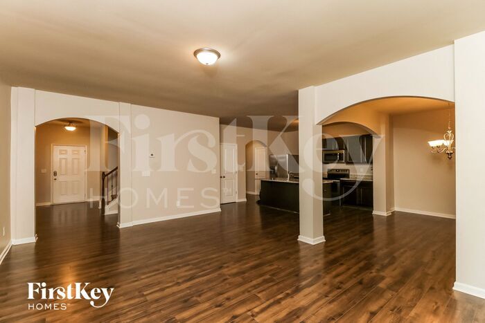 Building Photo - 205 Southwind Cir