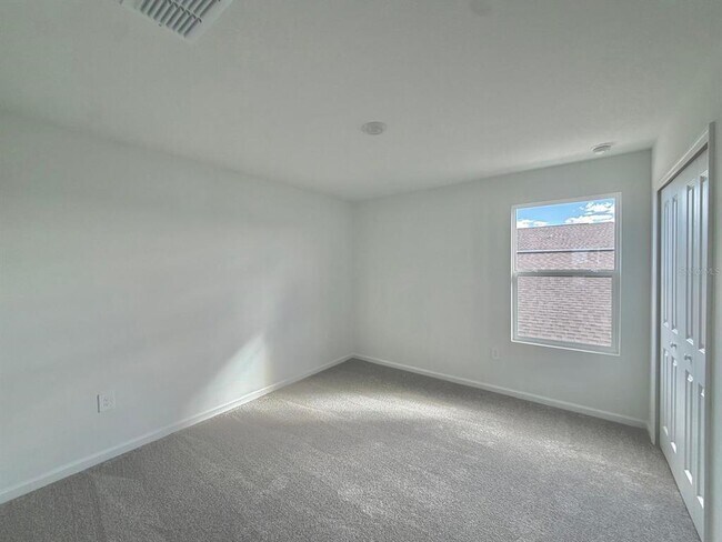 Building Photo - 2142 Chris Dr