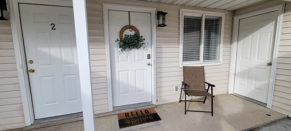 Primary Photo - 545 W 600 N