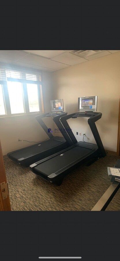 Building Photo - 535 W 27th St S