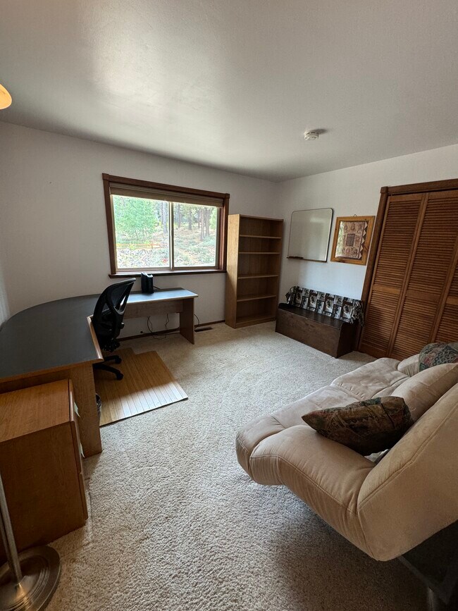 Building Photo - 1103 Sundown Trail