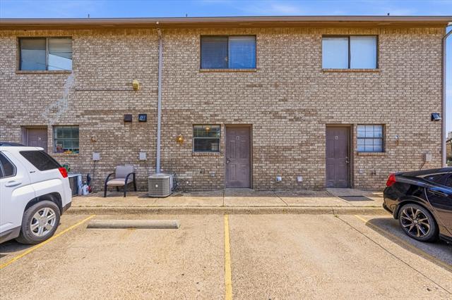 Building Photo - 2710 Wimbledon Ct