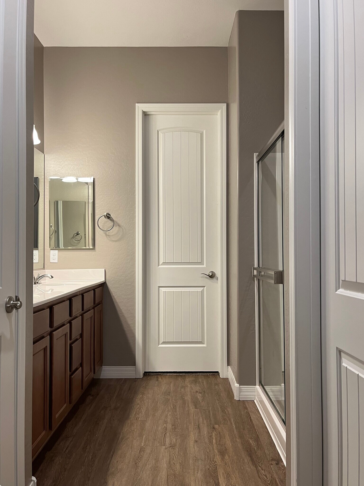 Bathroom #1 - 5649 N Teaberry Ln