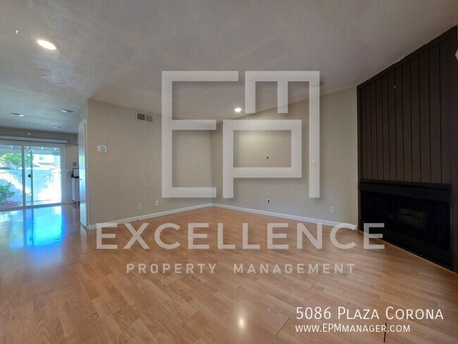 Building Photo - 5086 Plaza Corona