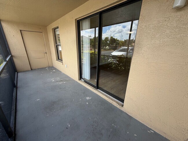 Building Photo - 5321 Summerlin Woods Dr