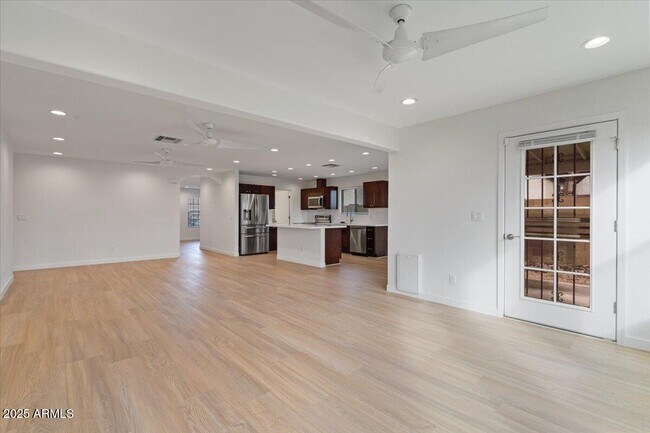 Building Photo - 21233 N 30th Ave