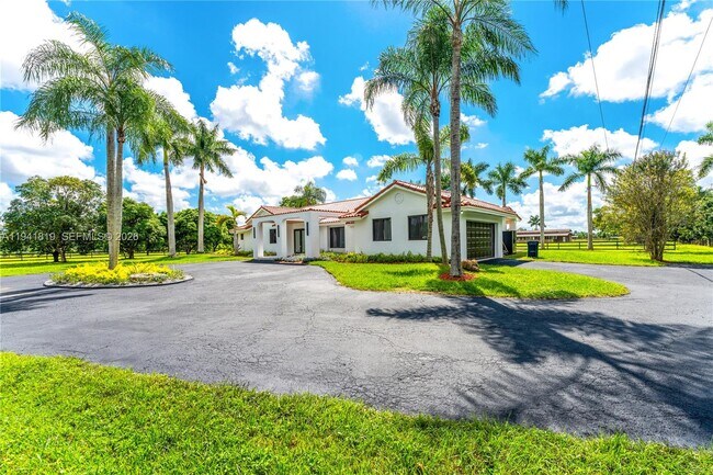 Building Photo - 14300 SW 192nd St