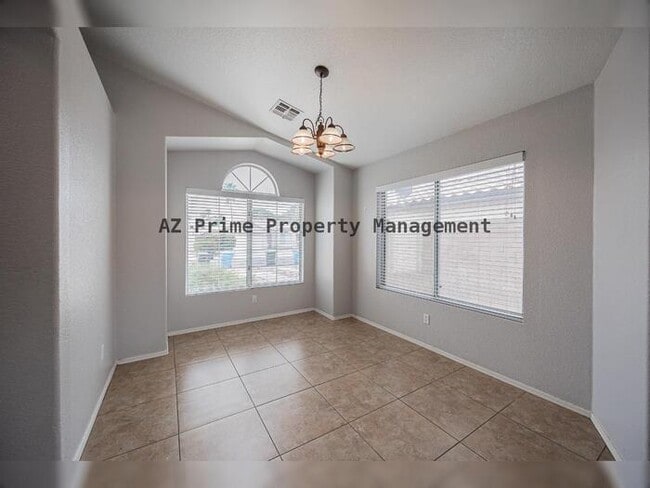 Building Photo - 5014 W Ponderosa Ln