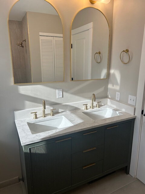 Building Photo - Move-In Incentive Available | Fully Renovated 4-Bedroom Home | Forest Lake Schools (ISD 831)