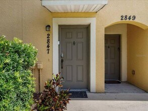 Building Photo - 2847 Oakwater Dr