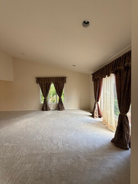 Building Photo - 7782 Watford Dr