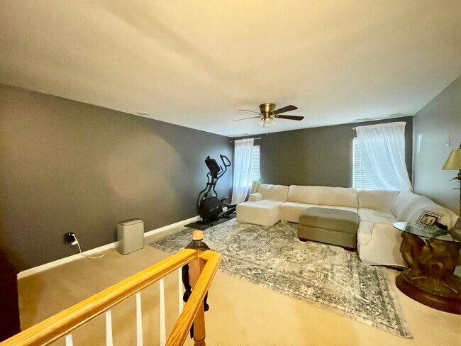 Building Photo - 2600 Taton Ct