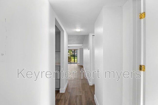 Building Photo - 15456 Admiralty Cir