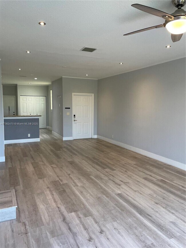 Building Photo - 2469 Cordoba Bend