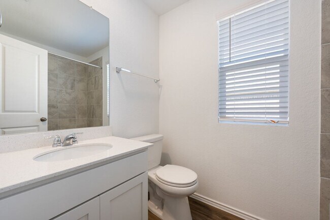 Building Photo - Brand New 3bed/2bath Home Available for Lease!