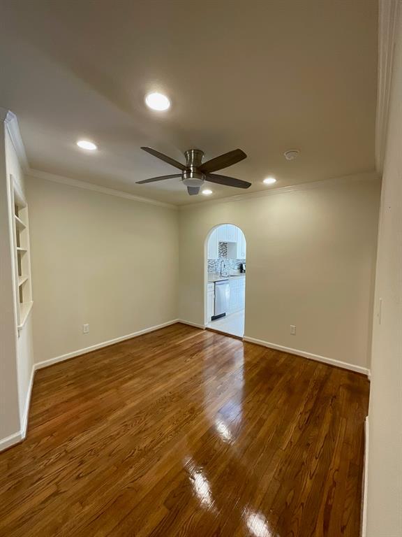 Building Photo - 2511 Shakespeare St