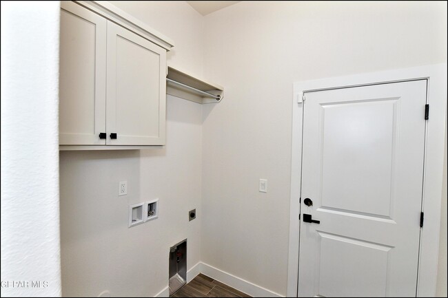 Building Photo - 13868 Paseo Perlas Dr