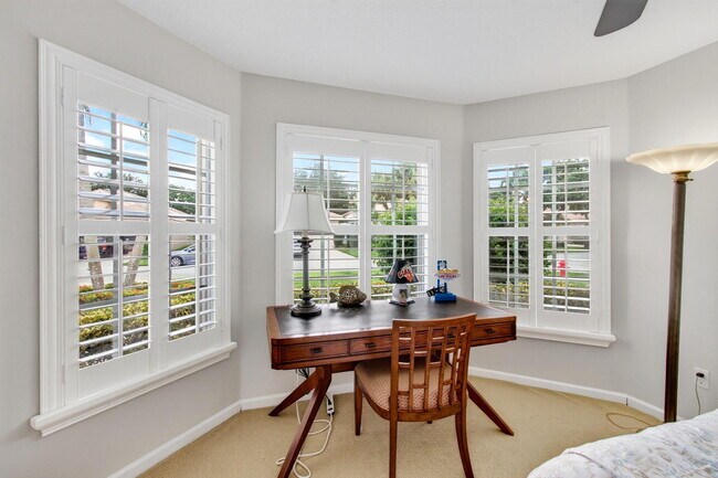 Building Photo - 9895 Tallyrand Dr