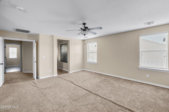 Building Photo - 14940 Tim Hardaway