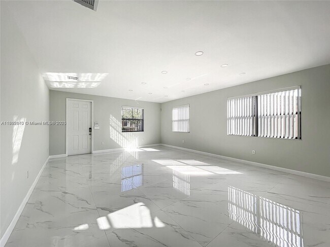 Building Photo - 11482 SW 238th Terrace