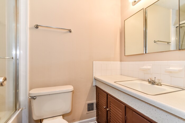 Building Photo - 3232 Bluebell Ln