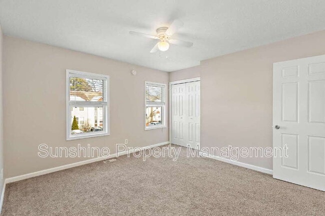 Building Photo - 1102 Palmerton Dr