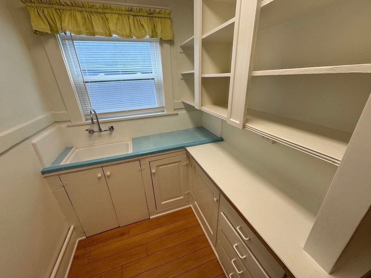 Building Photo - 40 Brooks Ave