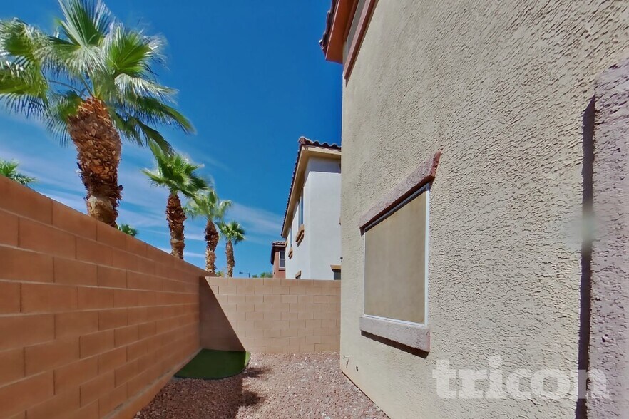 Building Photo - 7205 Bombay Reef Ct