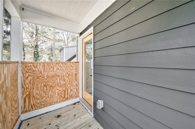 Building Photo - 1683 Kenmore St SW
