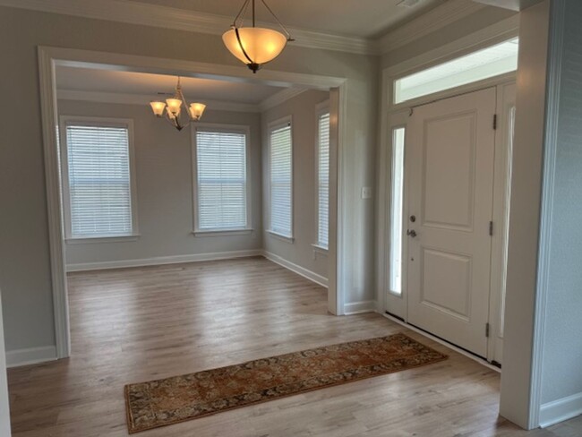 Building Photo - Immaculate Four Bedroom Home in Joliff Lan...