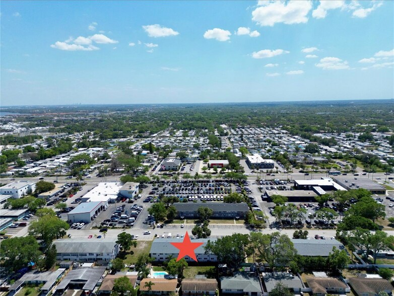 Building Photo - 2348 Shelley St