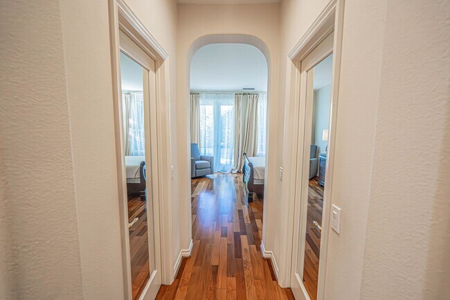 Building Photo - 4 Bedroom Home for Rent in The Woodlands!