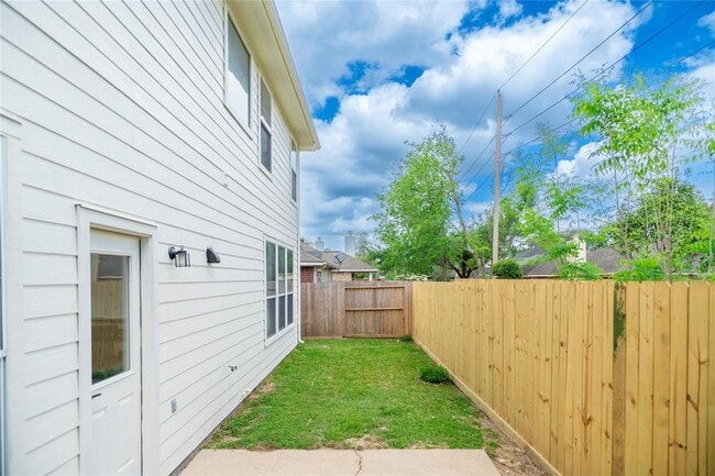 Building Photo - 16327 Woma Ct