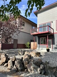 Building Photo - ***MOVE-IN SPECIAL*** Fully Furnished 2 B...