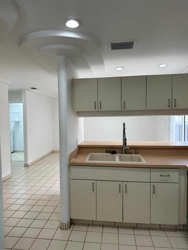 Building Photo - 14481 SW 146th Pl