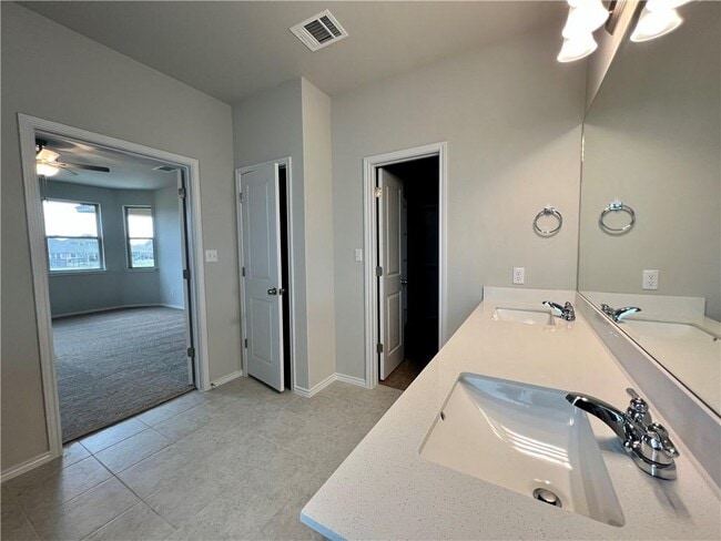 Building Photo - 326 Blue Oak Blvd