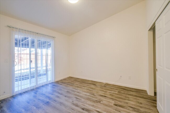 Building Photo - 5337 Saint Barts Ct